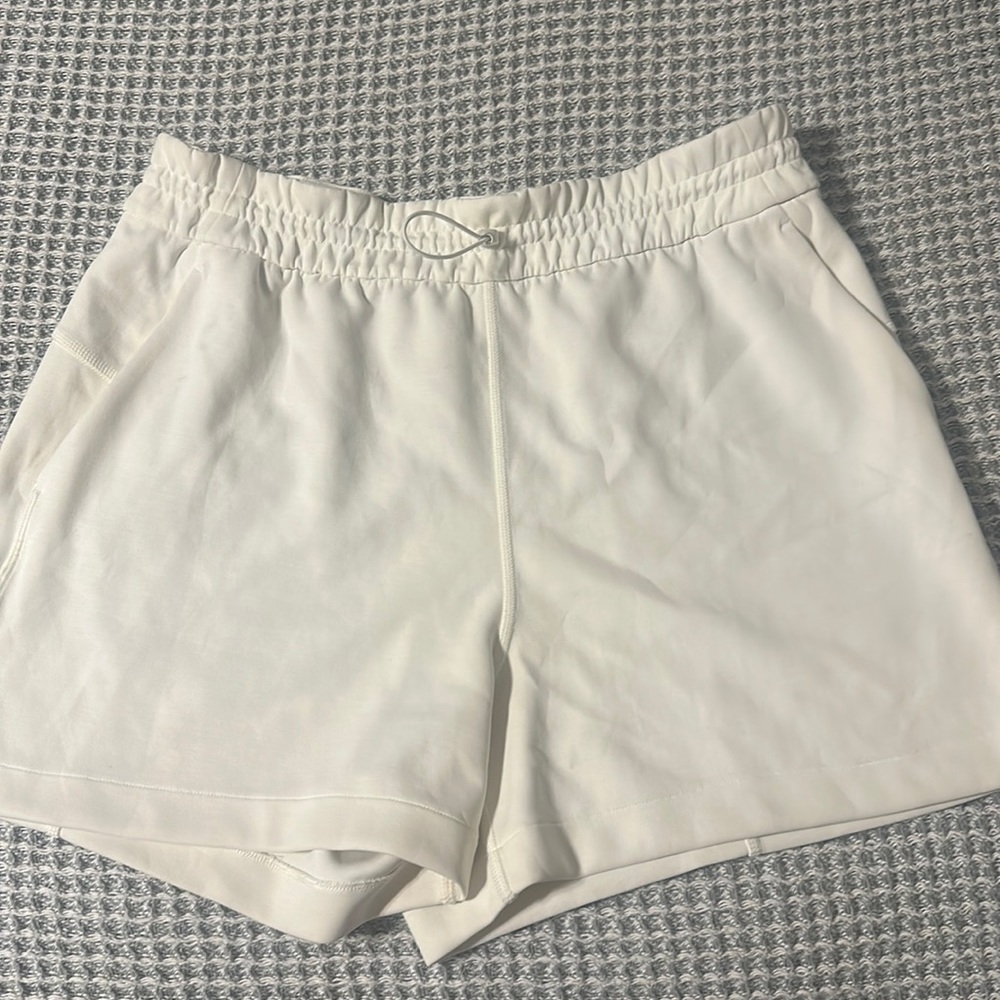 Lululemon Softstreme Short